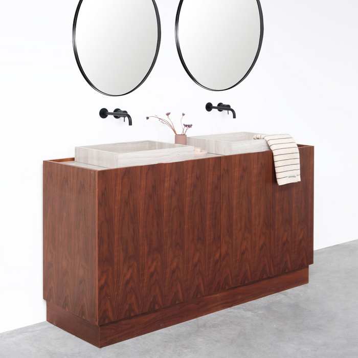 Set Felix Badkamermeubel in Walnoot met Marcel Bovenplaat en George Wastafel in Beige Marmer.
