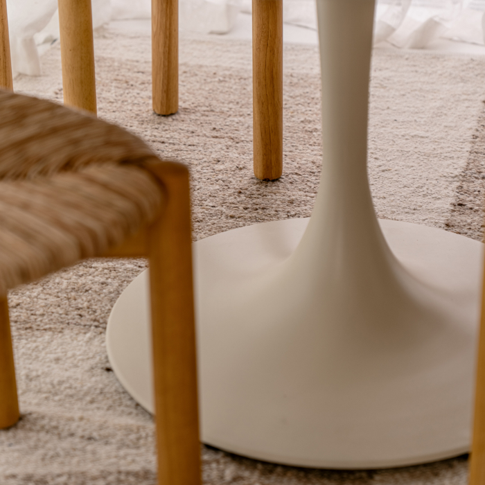 Ronde Eettafel Camille – Tulip Vorm – MicroSkin Cloudy Latte – 140 cm