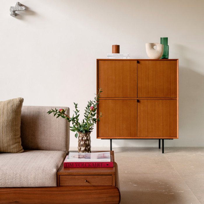 Bob dressoir in teakhout Furnified alt
